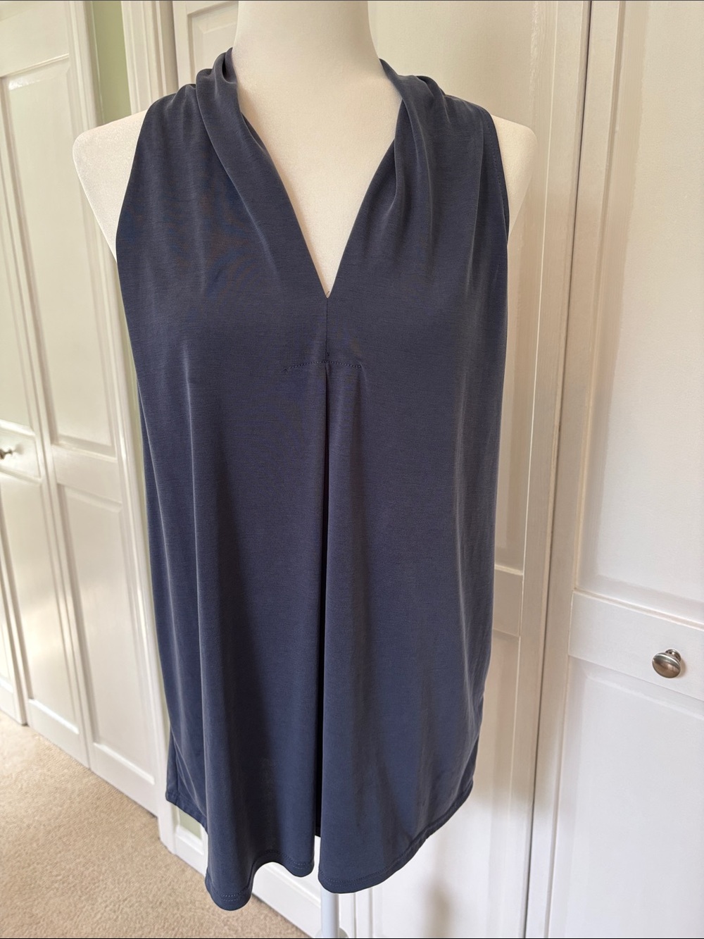 Green Envelope Navy V-Neck Draped Sleeveless Tank